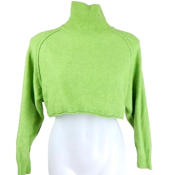Urban Outfitters Kyla Turtleneck Crop Sweater - Picture 2 of 4